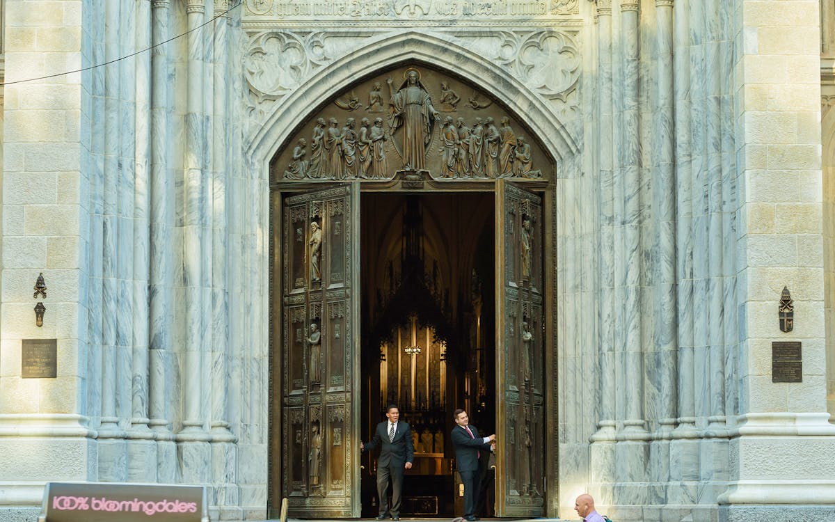 st. patricks cathedral, rockefeller centre and 5th avenue walking tour-9 st. patricks cathedral, rockefeller centre and 5th avenue walking tour-9