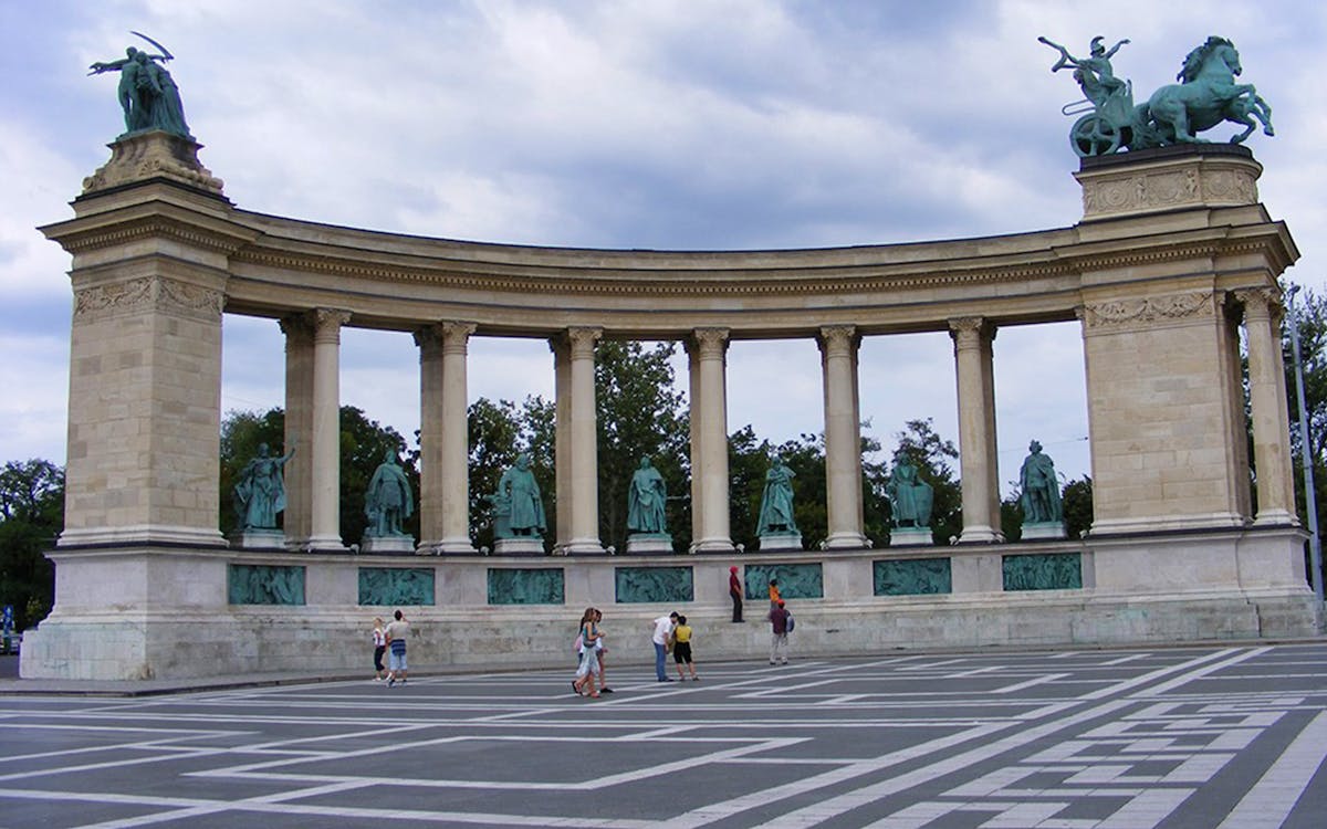 budapest: ideal city tour with danube river cruise-1 budapest: ideal city tour with danube river cruise-1