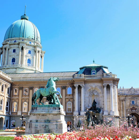 Exploring Budapest | Guided tour, walking tours, segway tours & more