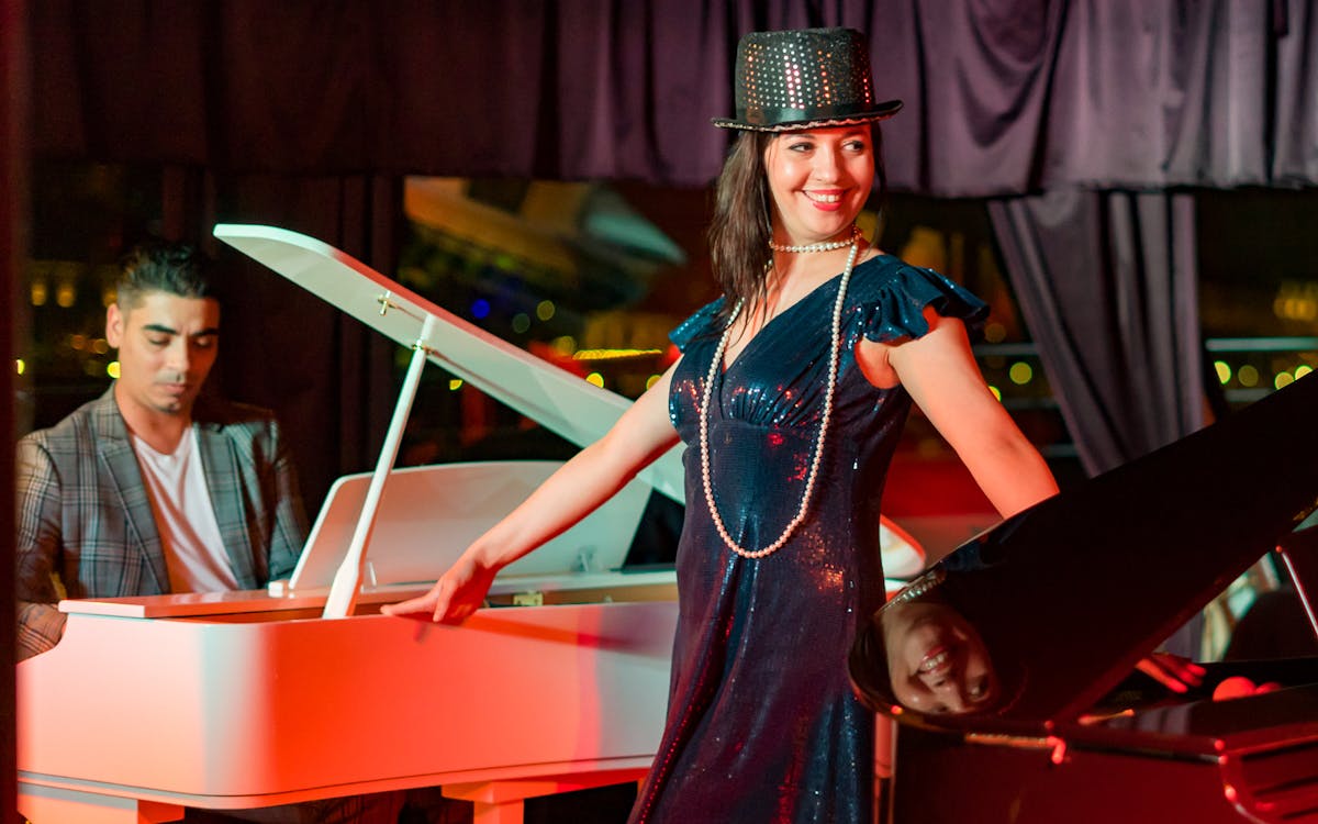dîner-croisière de 3 heures avec spectacle de folklore et d'opérette - menu à 3 plats-14 dîner-croisière de 3 heures avec spectacle de folklore et d'opérette - menu à 3 plats-14
