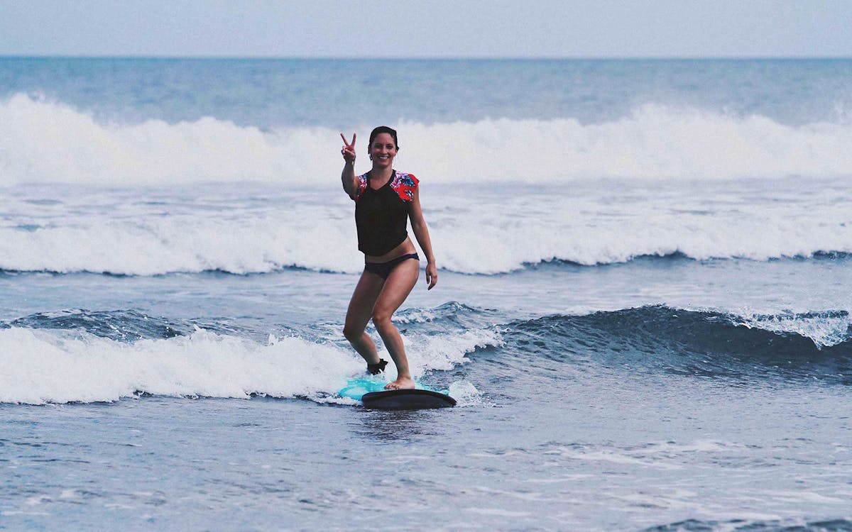 learn to surf with the best instructors in bali-2 learn to surf with the best instructors in bali-2