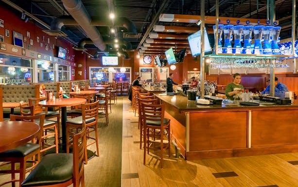 Bar and restaurant interior on the Niagara Falls day and night tour from New York.