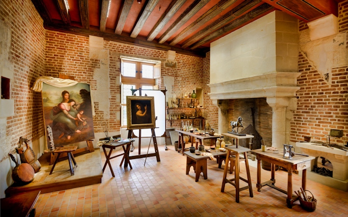 Château du Clos Lucé interior with Leonardo da Vinci's artworks and historical artifacts.