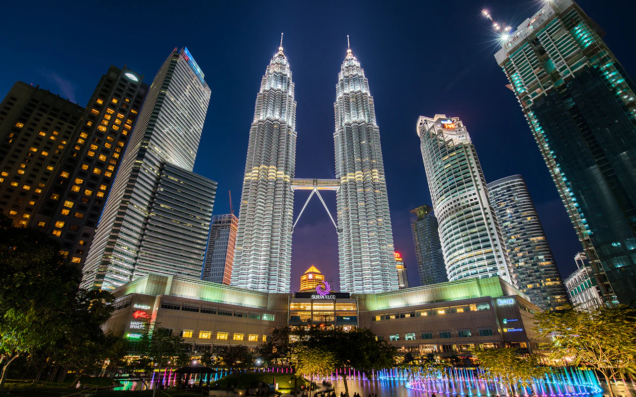 Combo: Biglietti per le Torri Gemelle Petronas + Tour in autobus Hop-on Hop-off di Kuala Lumpur — 4