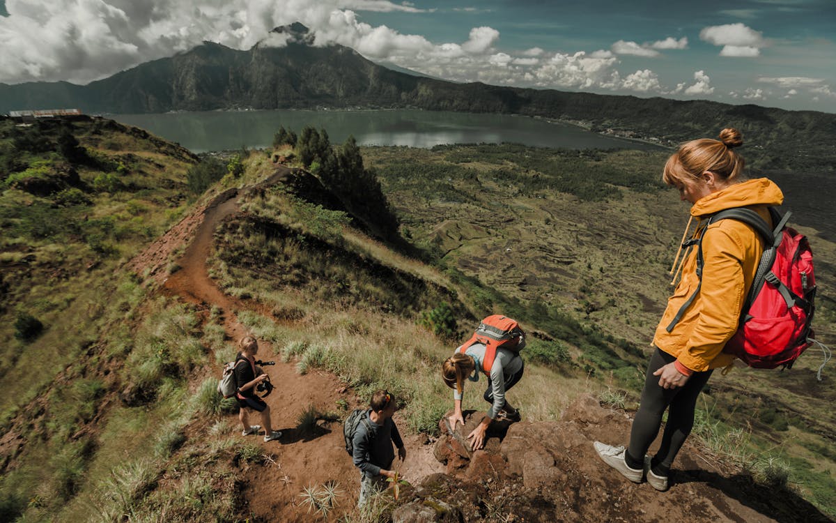 mount batur sunrise trekking small group tour-2 mount batur sunrise trekking small group tour-2