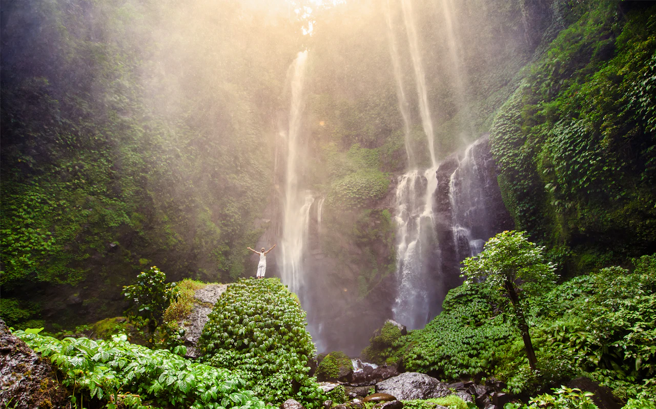 Sekumpul Waterfall & Temple Small-Group Tour: Ulun Danu Bratan, Taman Ayun-Tempel — 6