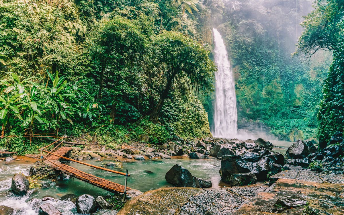 ulun danu temple & nungnung waterfall small group tour – full day-5 ulun danu temple & nungnung waterfall small group tour – full day-5