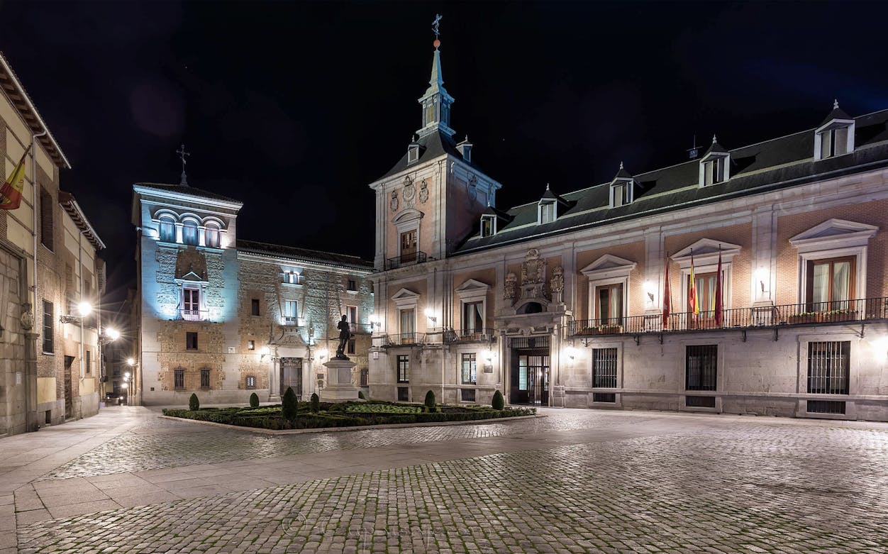 Plaza de la Villa at night during the Enchanted Madrid Walking Tour.