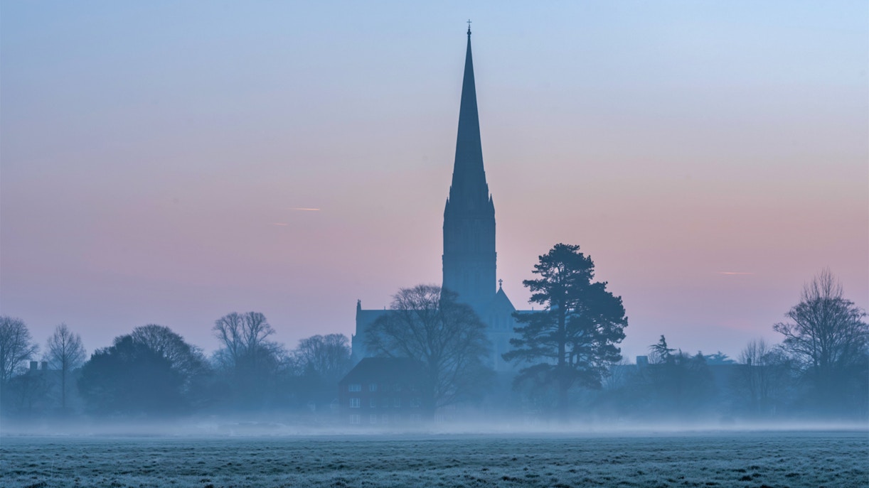 best time to visit Salisbury Cathedral