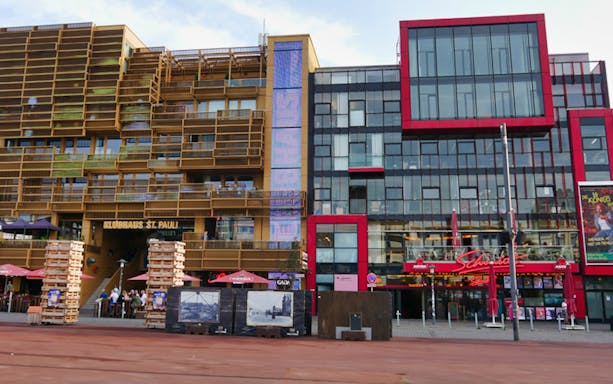 Klubhaus St. Pauli and Schmidt Theater on Reeperbahn, Hamburg, for Red & Blue Light Tour.