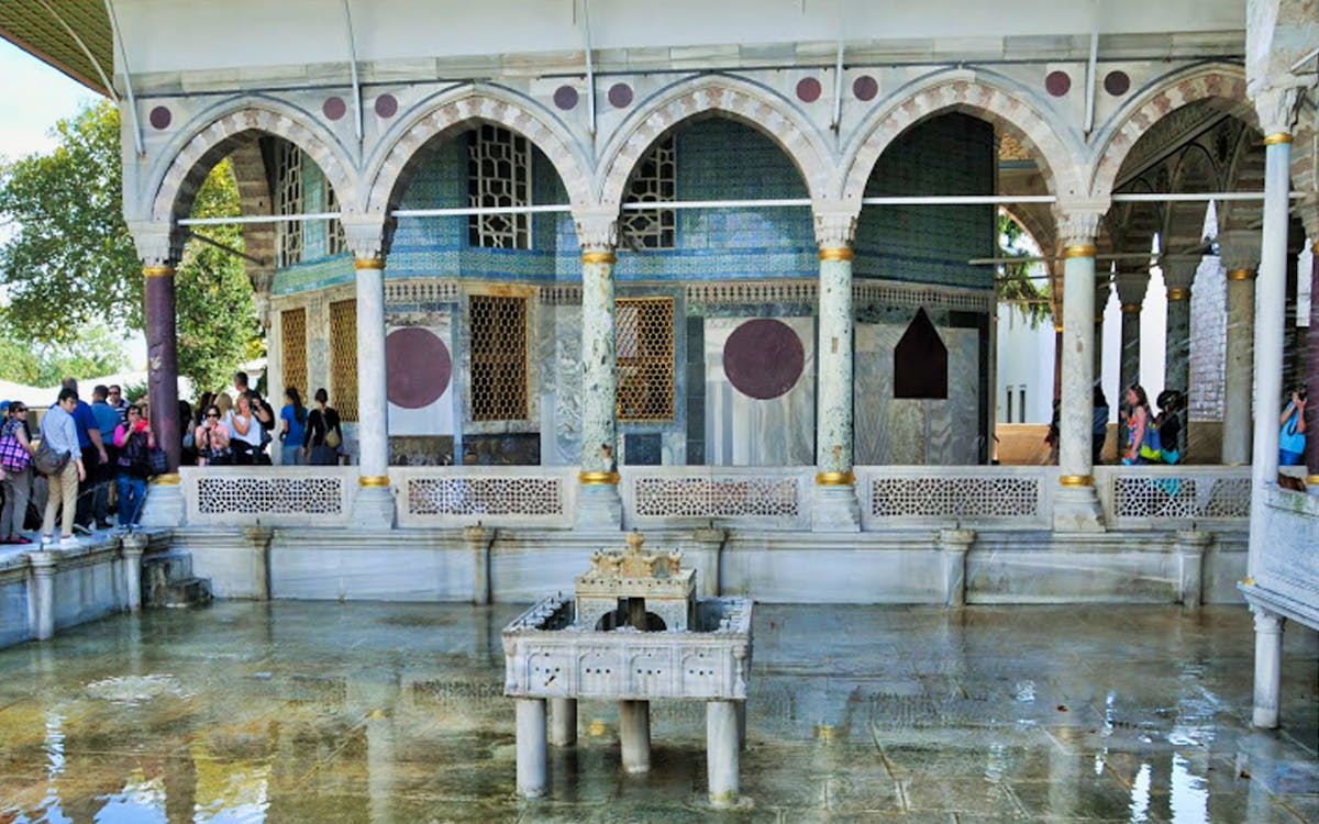 small group tour of haghia sophia and topkapi palace-6 small group tour of haghia sophia and topkapi palace-6