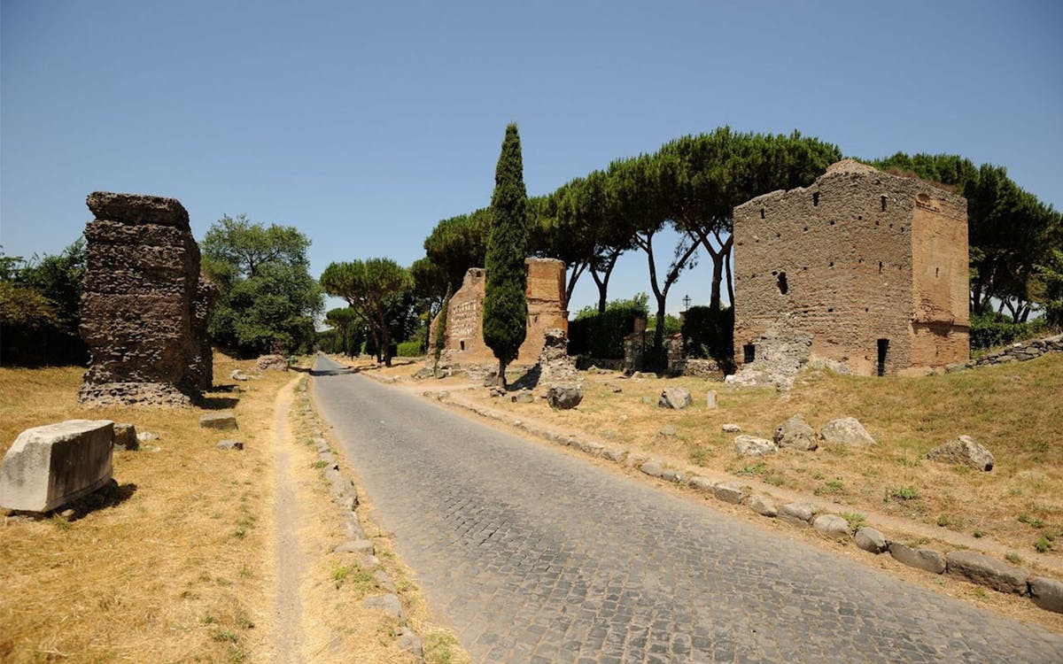 guided tour & panoramic bus transfer to the catacombs-5 guided tour & panoramic bus transfer to the catacombs-5