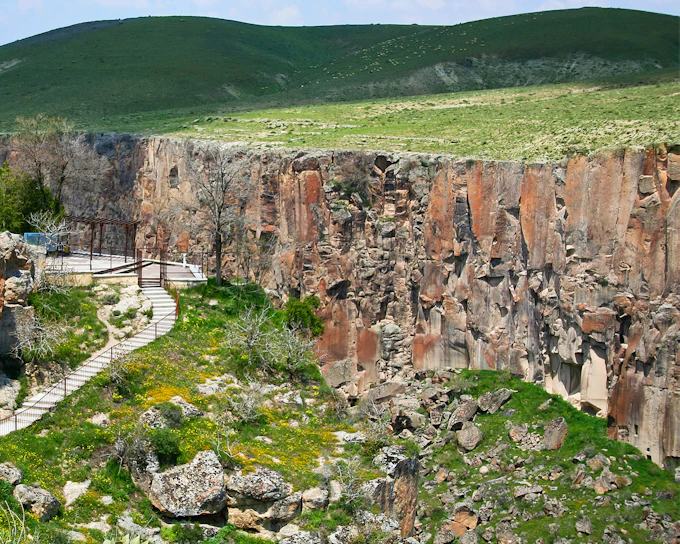 South Cappadocia Full-Day Tour with Trekking