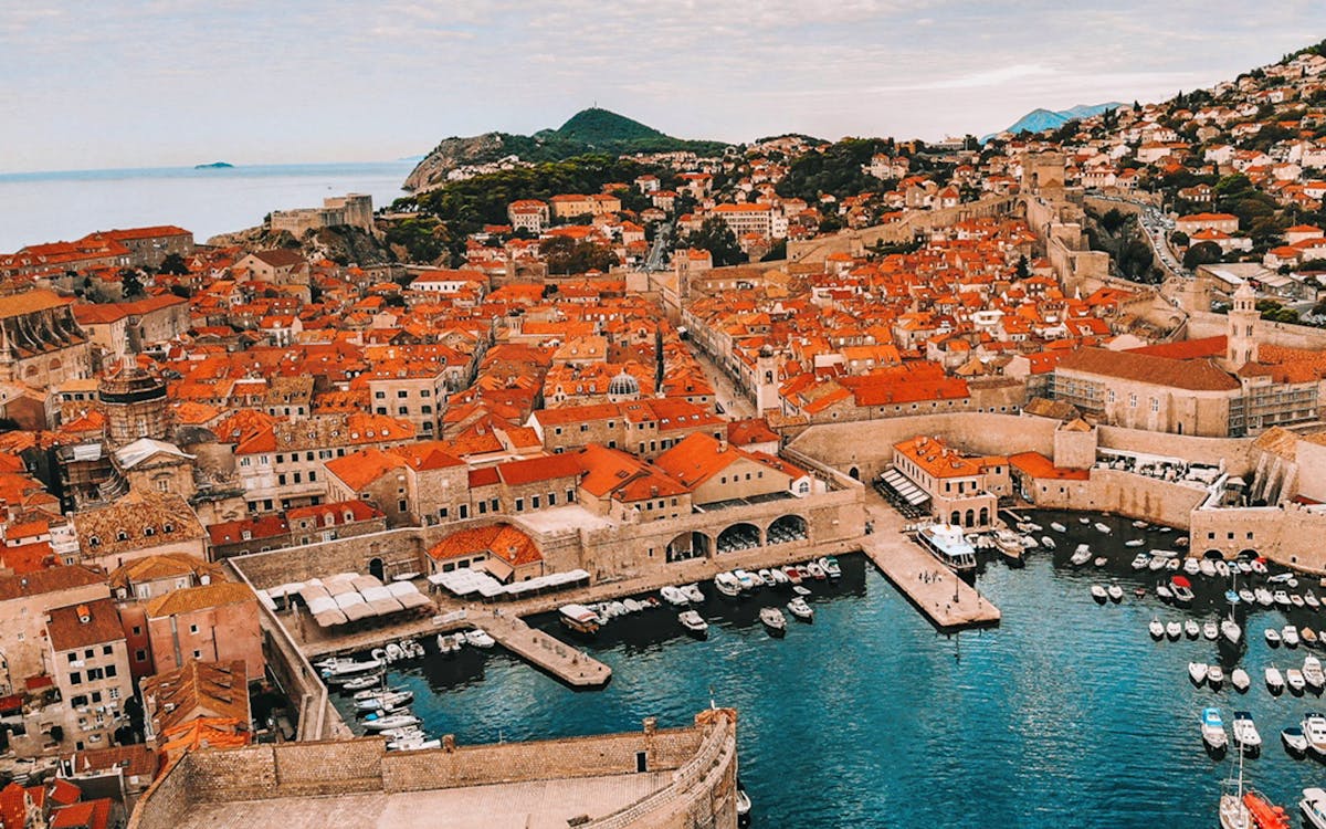 dubrovnik history & scenery city tour-3 dubrovnik history & scenery city tour-3