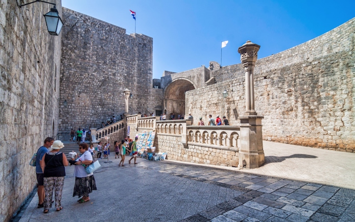 Dubrovnik city walls with tourists on King's Landing Walking Tour.