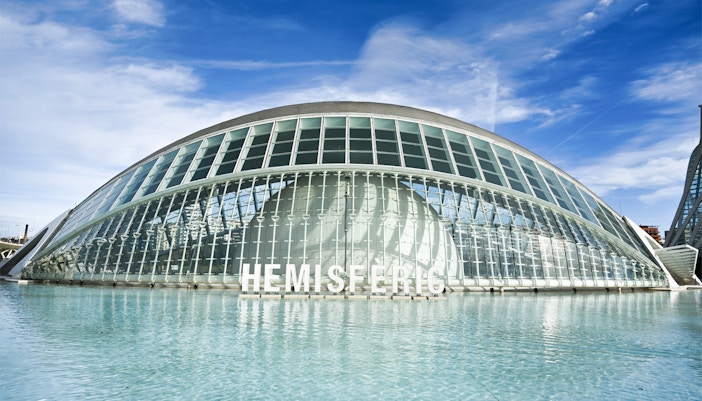 Hemisfèric 3D cinema dome in Valencia's City of Arts and Sciences, showcasing futuristic architecture.