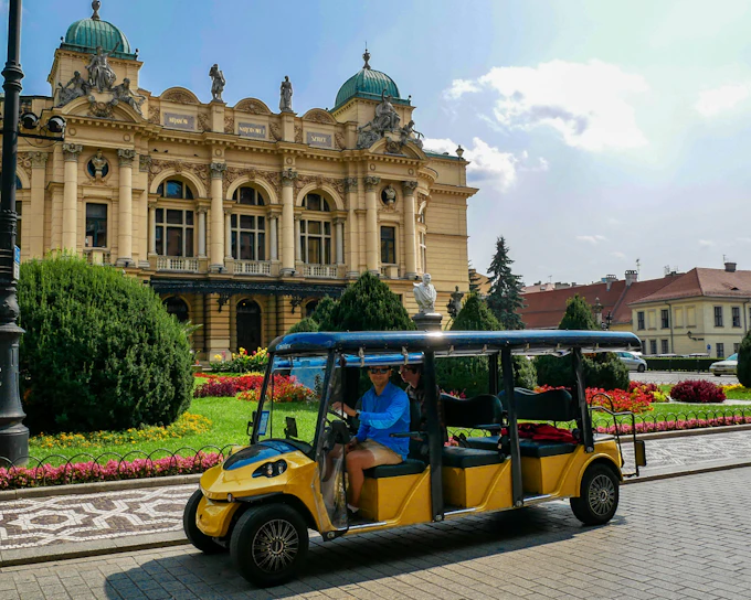 Krakow Audio Guided Tour in an Electric Car