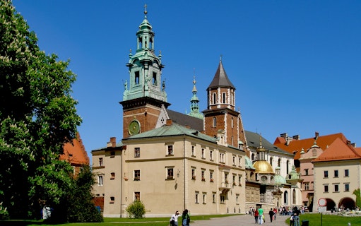 Wawel Castle and Cathedral with tourists in Krakow, Poland.