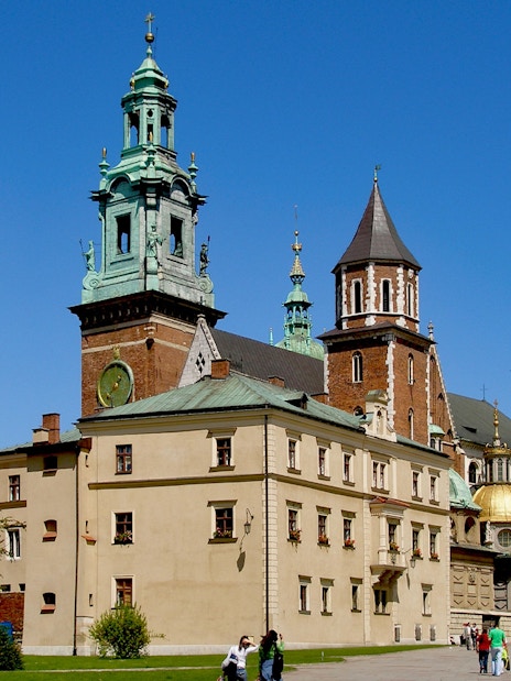 Wawel Castle and Cathedral with tourists in Krakow, Poland.