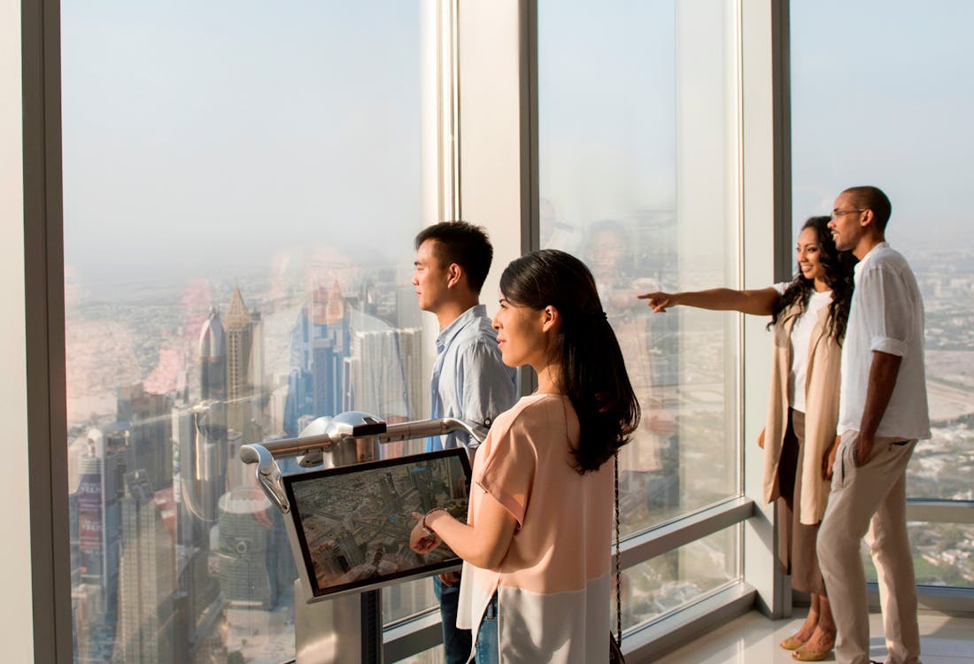 burj khalifa at the top