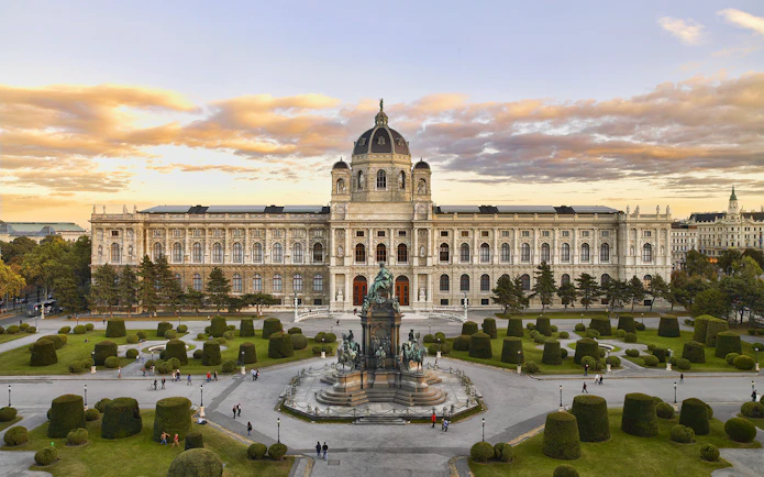 Kunsthistorisches Museum exterior with Maria Theresa monument, Vienna.