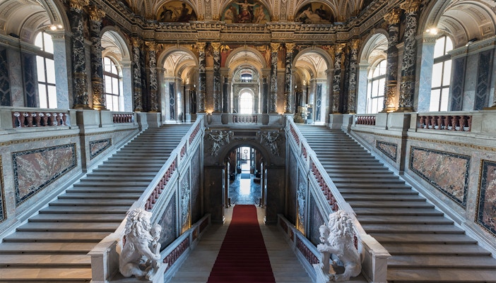 Visitors exploring the grand interiors of Kunsthistorisches Museum in Vienna, Austria, with Combo: Leopold Museum + Kunsthistorisches Museum Tickets