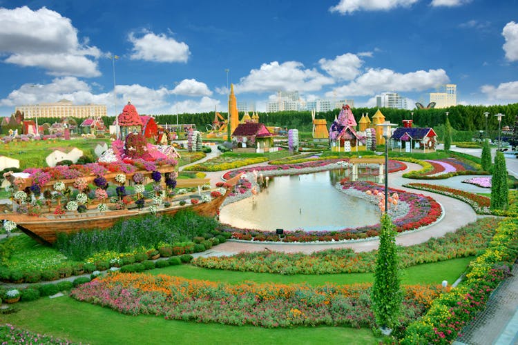 Dubai Miracle Garden vibrant floral displays