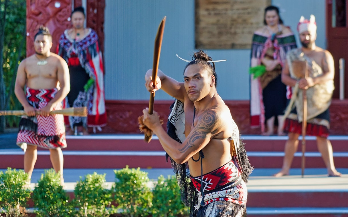 Maori cultural performance at Te Puia, Rotorua during Hobbiton & Rotorua tour from Auckland.