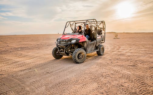 Hurghada : Safari en quad et balade à dos de chameau avec dîner barbecue
