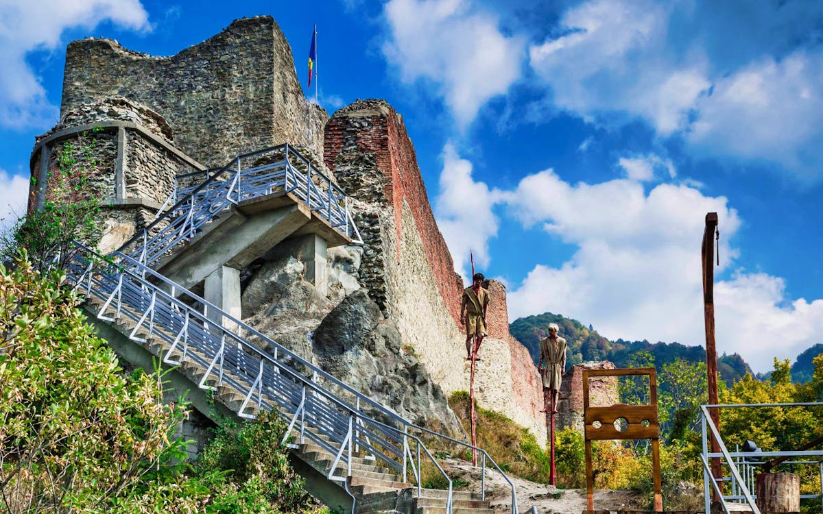 the real dracula castle tour with visit to poenari fortress and targoviste-3 the real dracula castle tour with visit to poenari fortress and targoviste-3