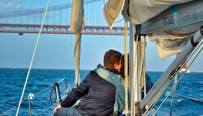 Cool things to do in Barcelona- Sailing Tour