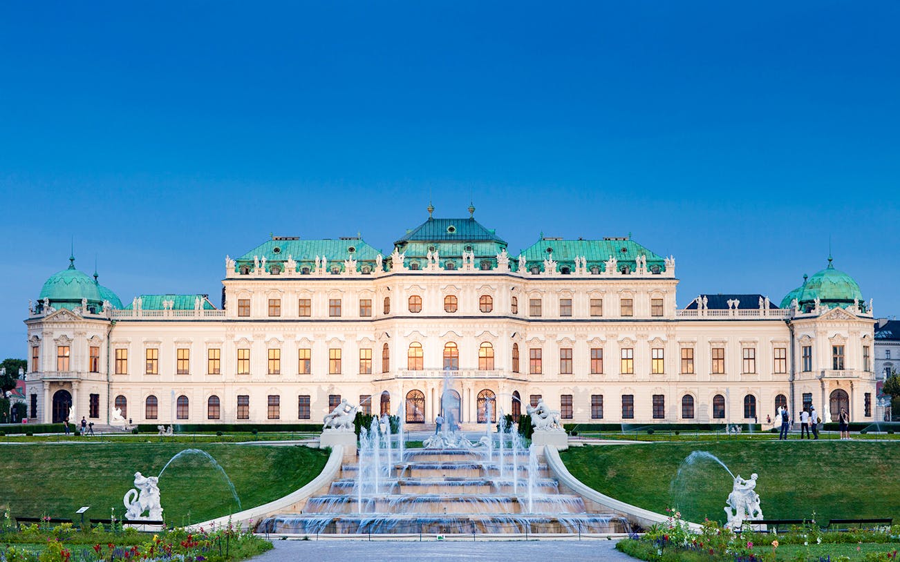Upper Belvedere Palace in Vienna with fountains and gardens in the foreground.