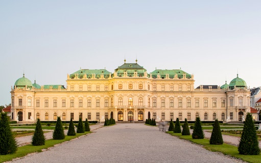 Upper Belvedere Palace in Vienna with manicured gardens and baroque architecture.