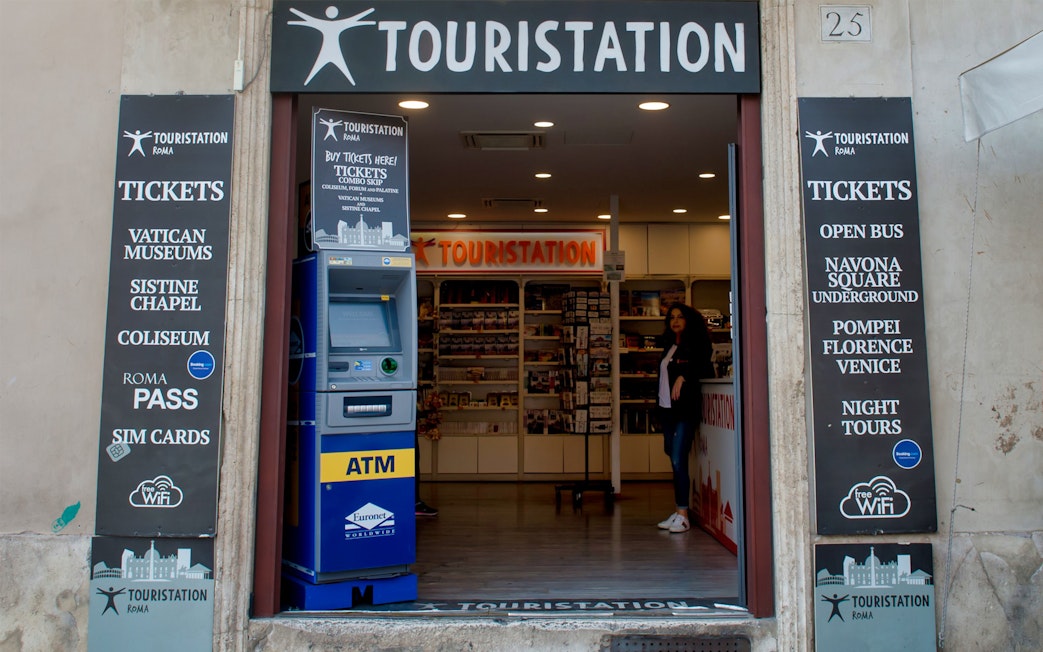 Ticket office for tours in Rome, including Vatican Museums and Navona Square.