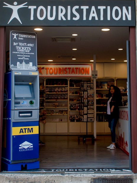 Ticket office for tours in Rome, including Vatican Museums and Navona Square.