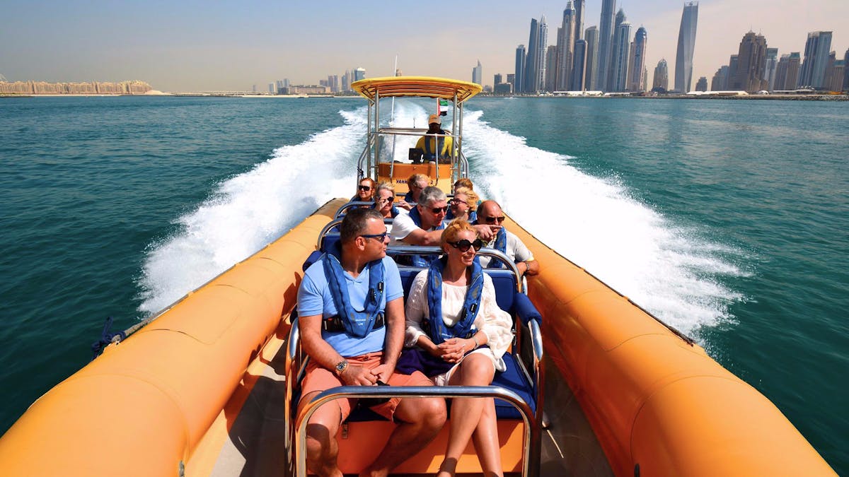 speed boat sightseeing tour dubai