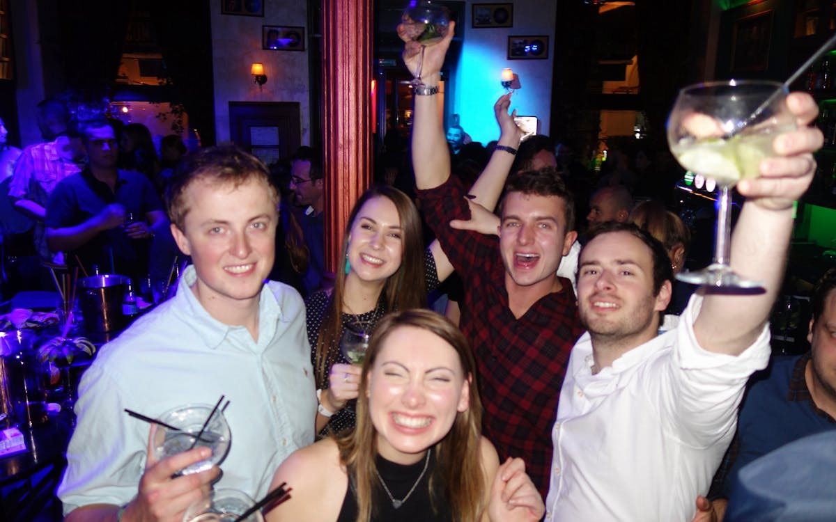 pub crawl in dubai-2 pub crawl in dubai-2