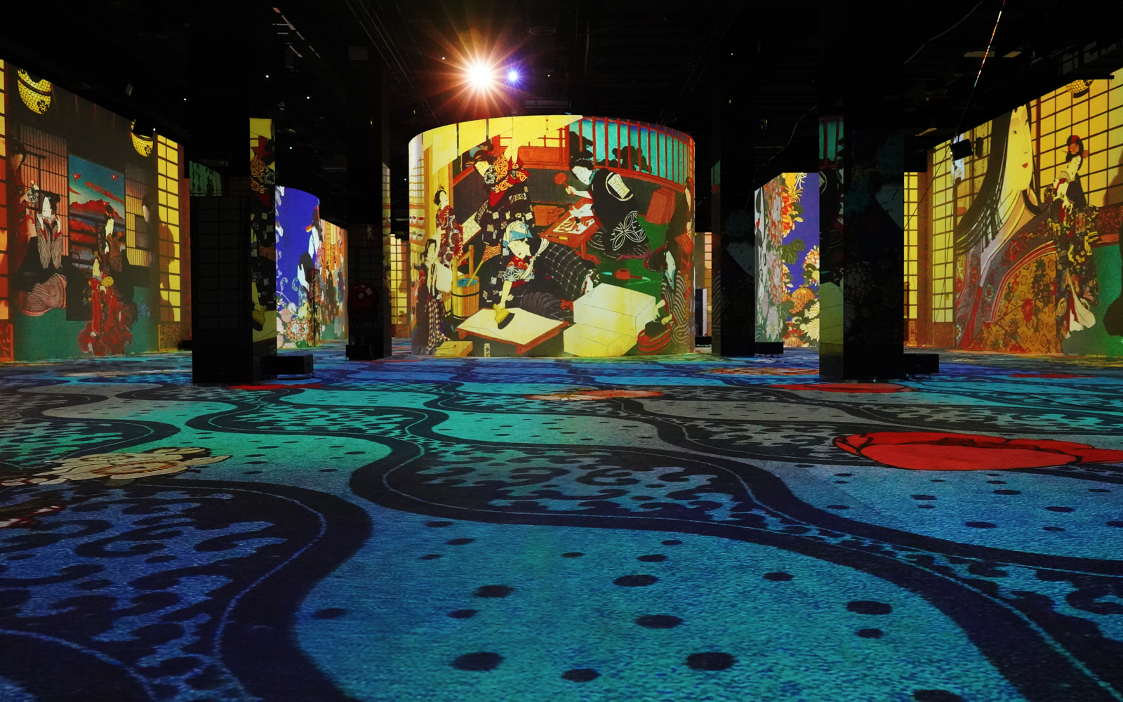 Inifnity des Lumieres Dreamed Japan Exhibit