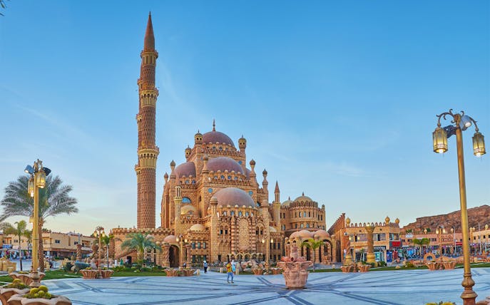 Al Mustafa Mosque with minaret in SOHO Square, Sharm El Sheikh city tour.