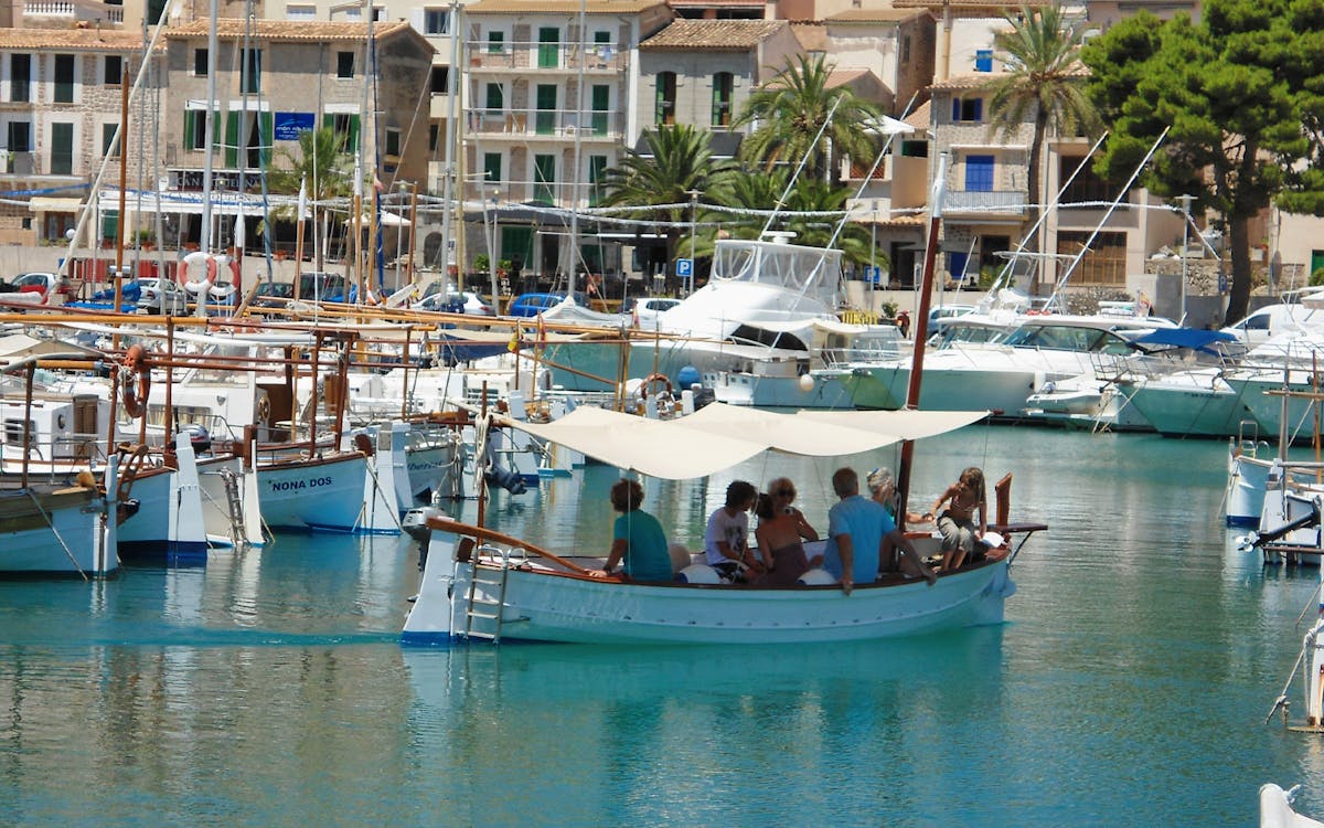 mallorca sightseeing tour : boat + vintage train-2 mallorca sightseeing tour : boat + vintage train-2