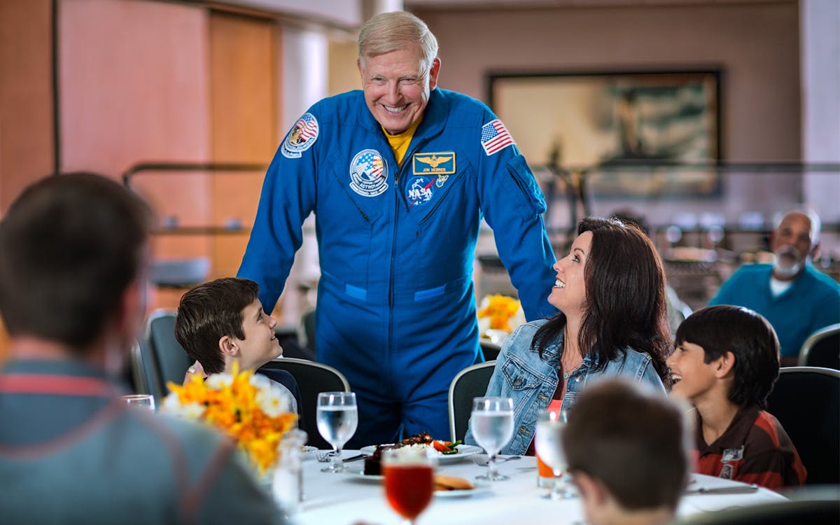 kennedy space center tour and dine with an astronaut-2 kennedy space center tour and dine with an astronaut-2