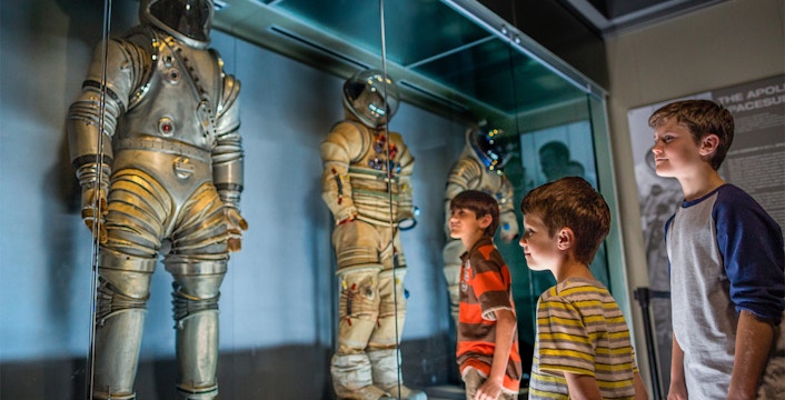 kennedy space center tours