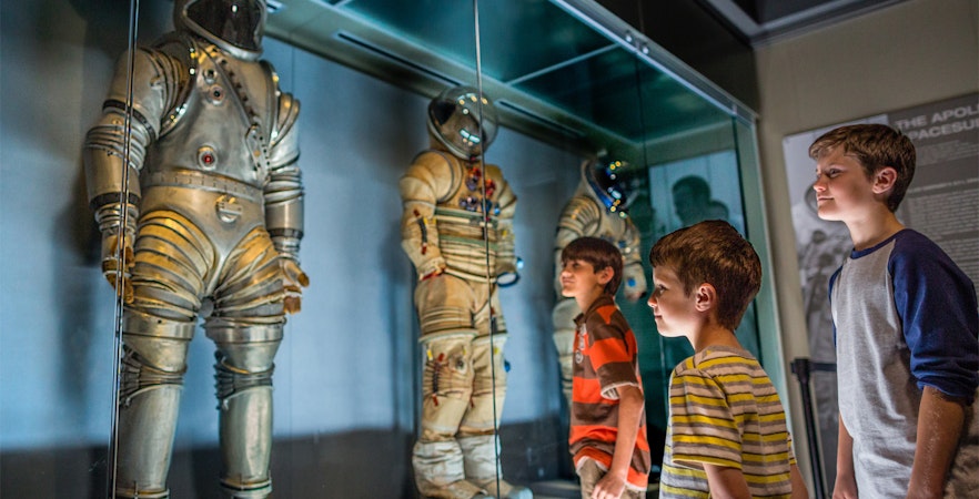 kennedy space center tours
