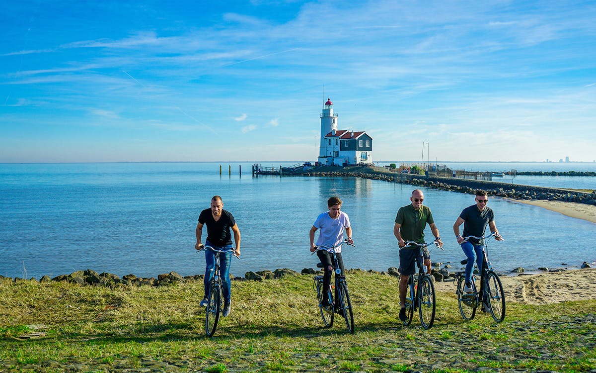 volendam: fietstocht door het platteland + bootvaart-2 volendam: fietstocht door het platteland + bootvaart-2