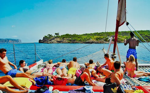 alcudia: 3-hours boat trip caves and snorkel-1