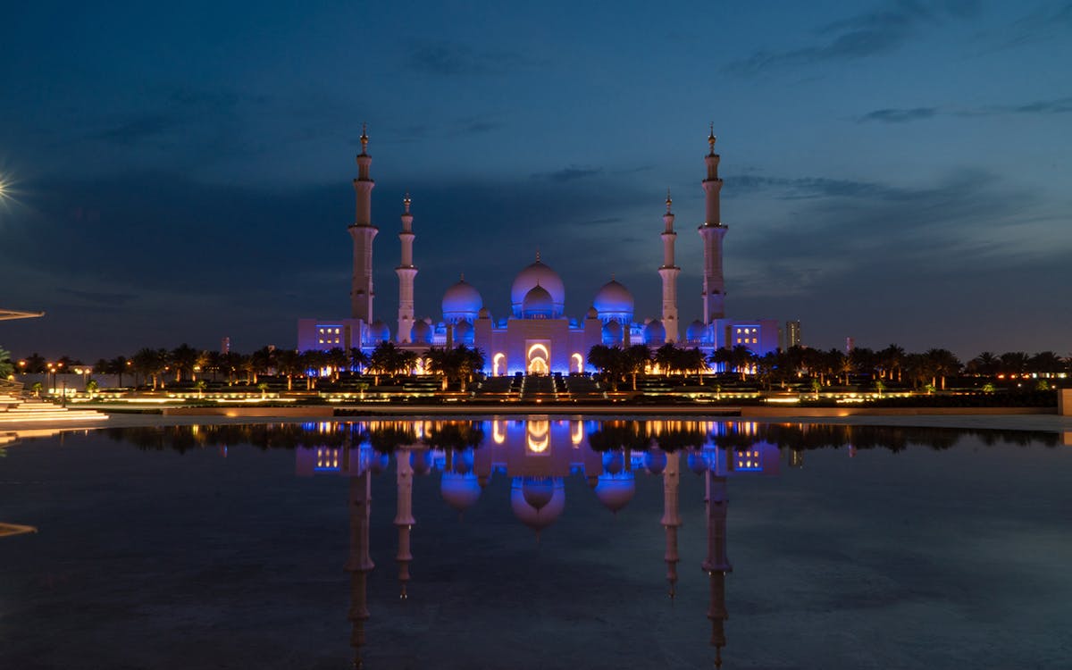 abu dhabi mosque & louvre museum with lunch from dubai-0 abu dhabi mosque & louvre museum with lunch from dubai-0