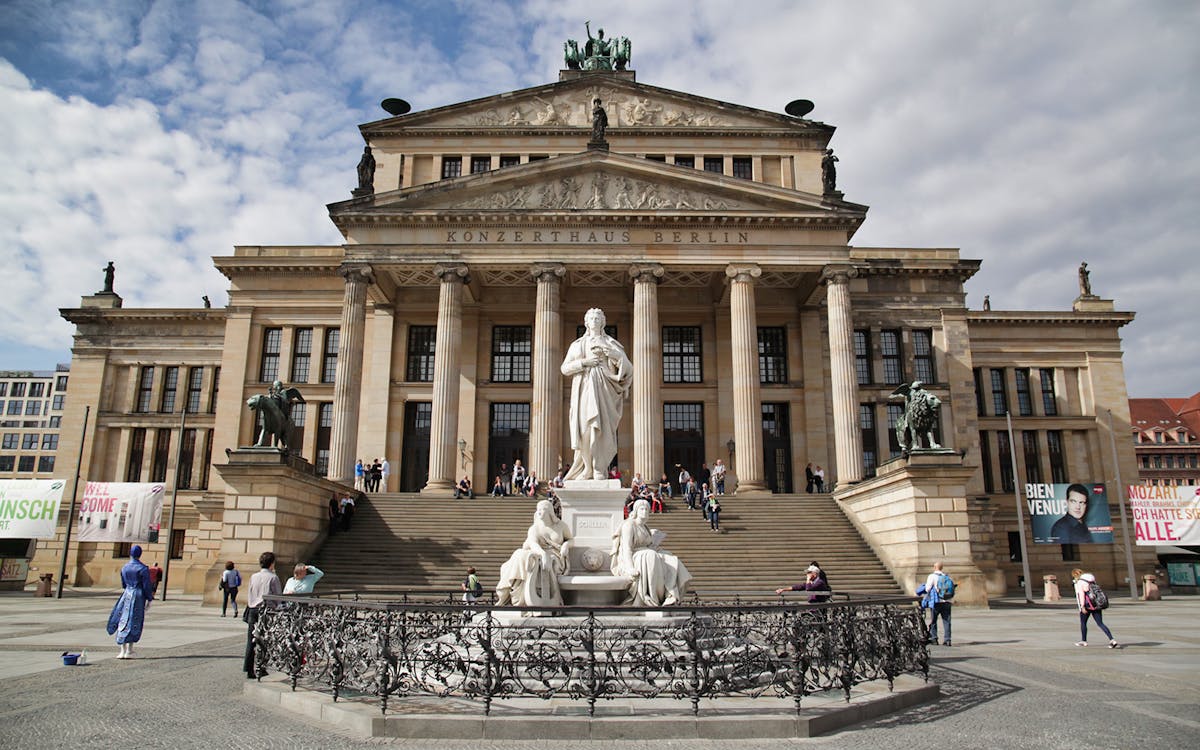 half-day berlin guided walking tour-5 half-day berlin guided walking tour-5