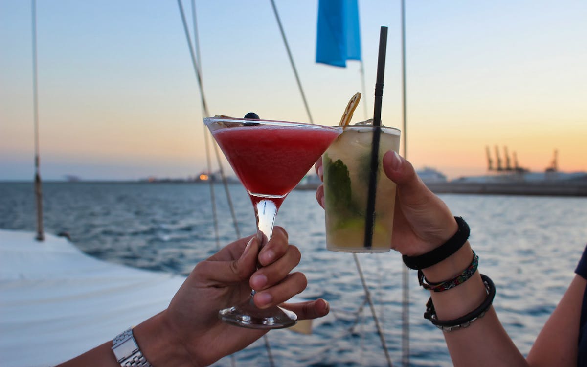 sunset sailing tour in barcelona-2 sunset sailing tour in barcelona-2