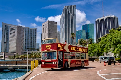 Big Bus : tour en bus Hop-On Hop-Off de Miami avec visite nocturne et croisière en bateau en option