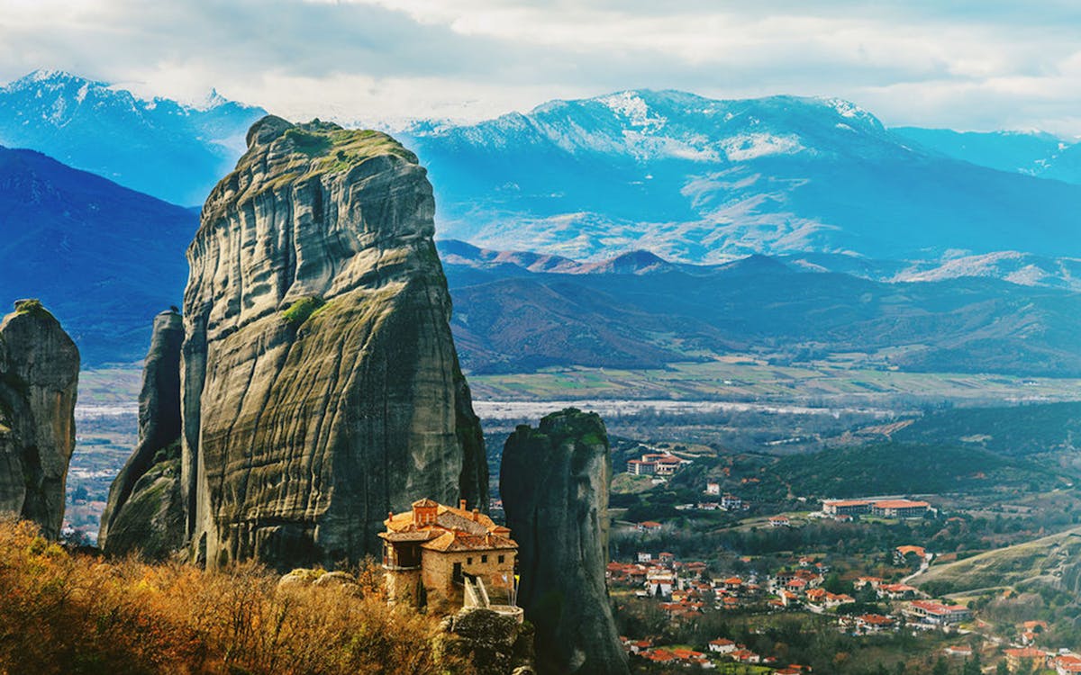 full-day bus tour to meteora from thessaloniki-2 full-day bus tour to meteora from thessaloniki-2